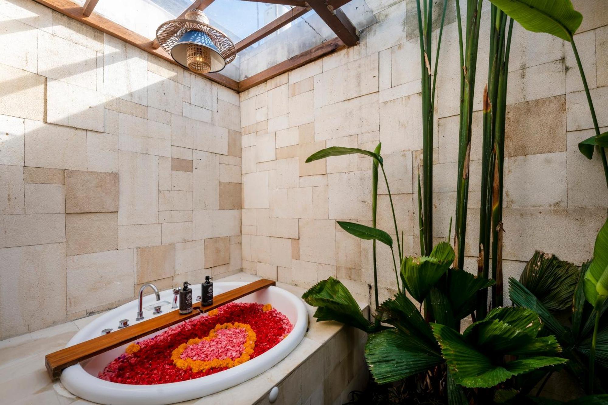 Asvara Villa Ubud By Ini Vie Hospitality Exterior foto